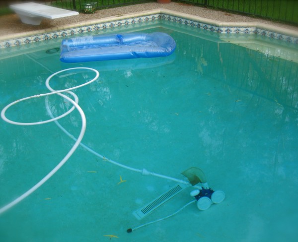 swimming pool repairs Ottawa