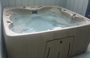Hot tubs in Ottawa can be used all summer long if you follow these simple prep tips.